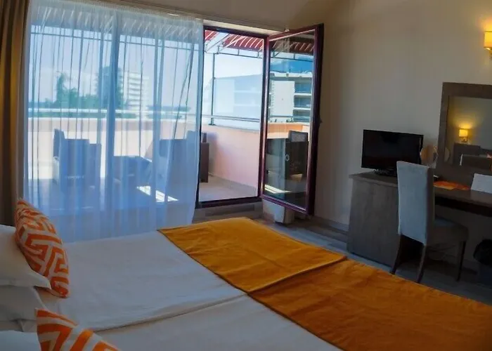 ホテル Park Odessos 3*