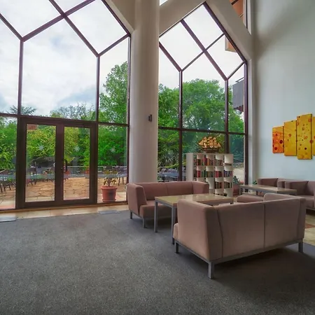 Park Odessos Hotel 4*